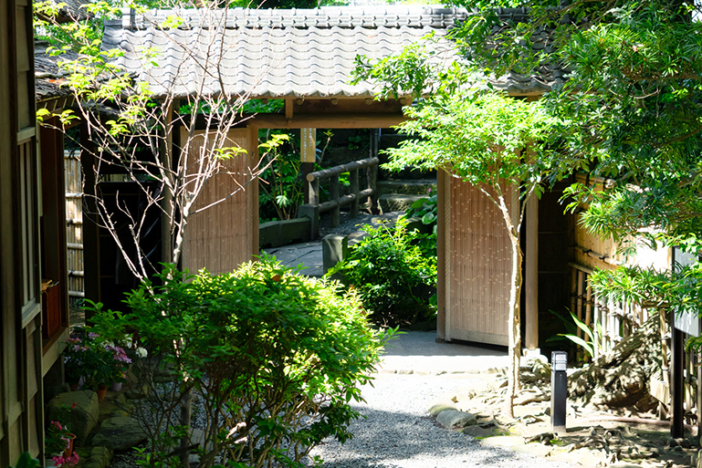 箱根温泉鶸の玄関の写真
